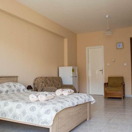 Marianna'S Apartment Неа-Муданья Экстерьер фото